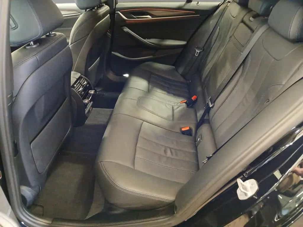 BMW 5 Series 530i Touring M Sport LiveCockpitProf Head-Up 11/2022-photo-10