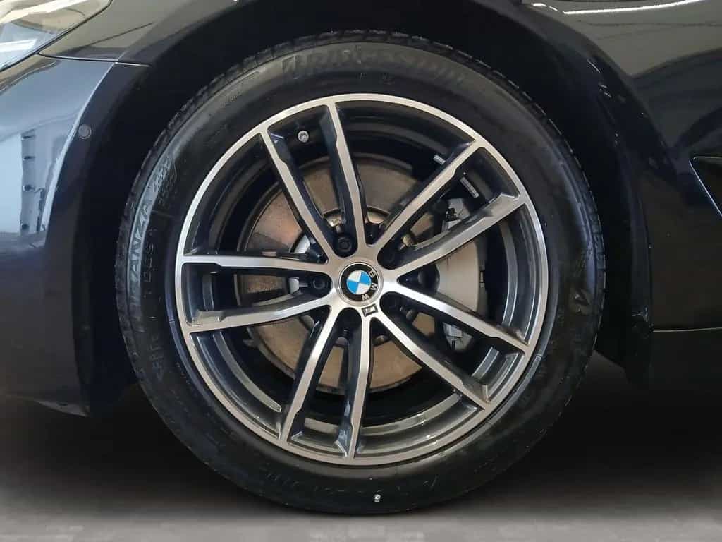 BMW 5 Series 530i Touring M Sport LiveCockpitProf Head-Up 11/2022-photo-5