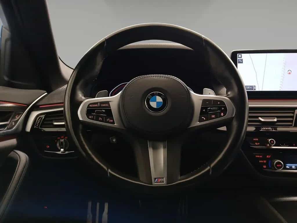 BMW 5 Series 530i Touring M Sport LiveCockpitProf Head-Up 11/2022-photo-8