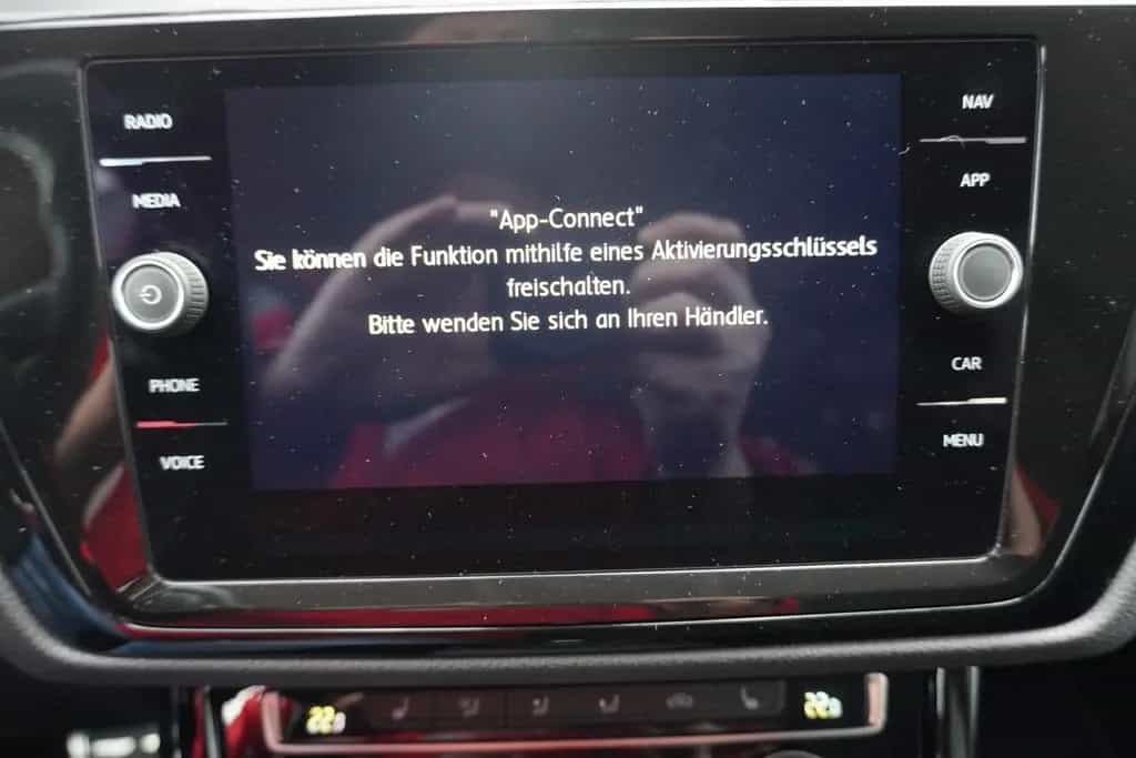 Volkswagen Touran 1.5 TSI DSG Highline LED Navi AHK Kamera 12/2019-photo-20