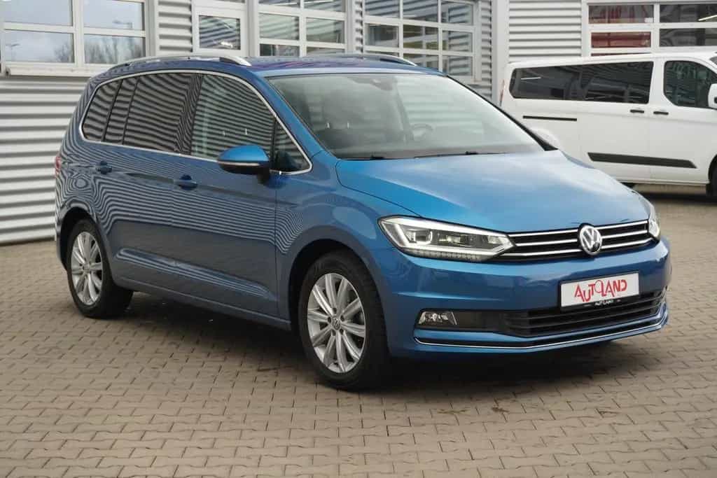 Volkswagen Touran 1.5 TSI DSG Highline LED Navi AHK Kamera 12/2019-photo-3