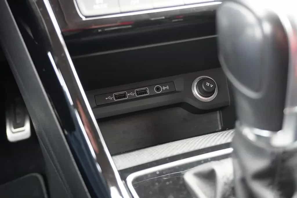 Volkswagen Touran 1.5 TSI DSG Highline LED Navi AHK Kamera 12/2019-photo-34