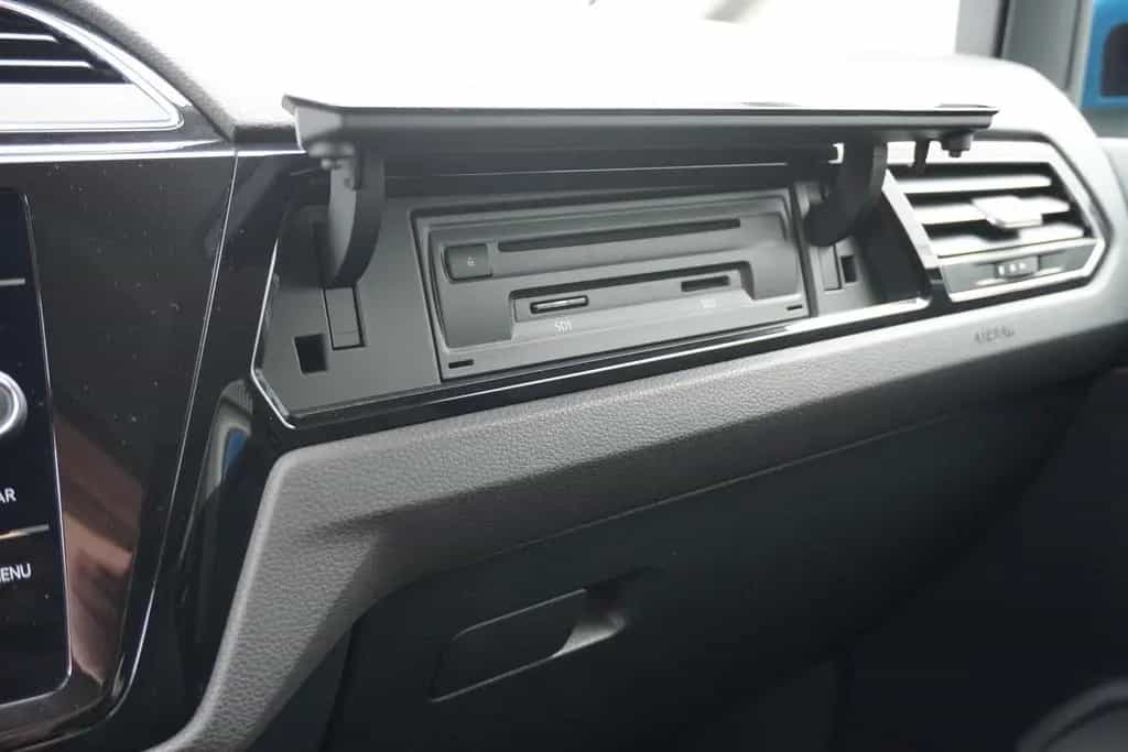 Volkswagen Touran 1.5 TSI DSG Highline LED Navi AHK Kamera 12/2019-photo-36