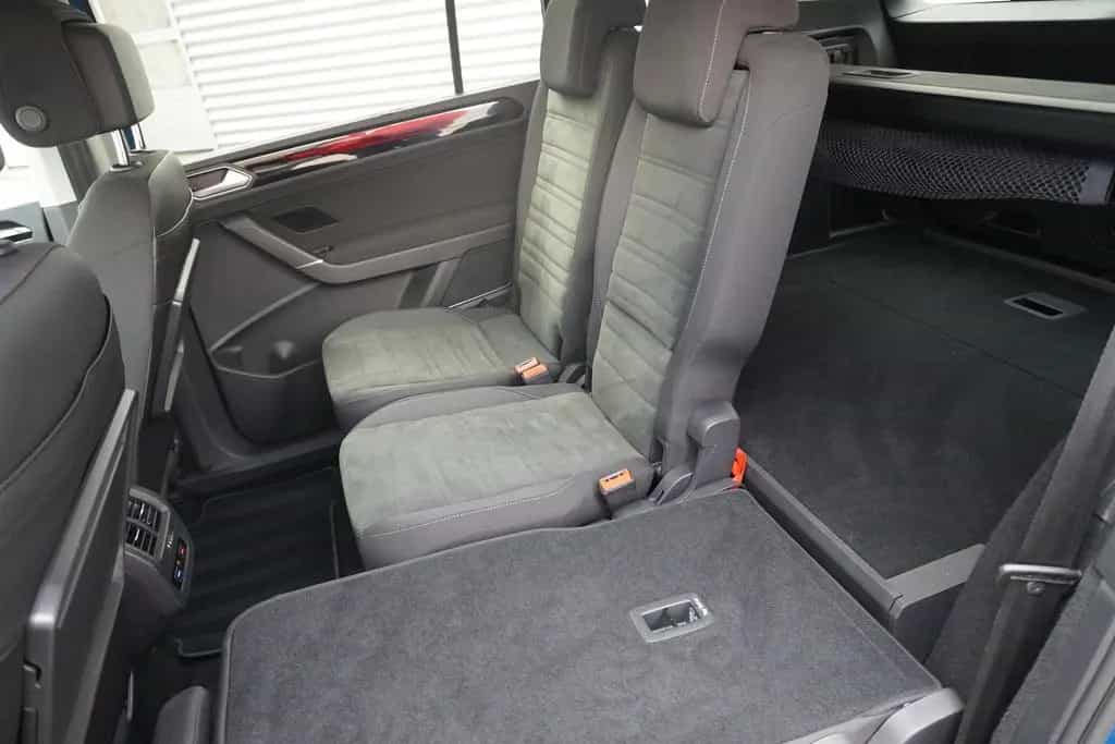 Volkswagen Touran 1.5 TSI DSG Highline LED Navi AHK Kamera 12/2019-photo-45