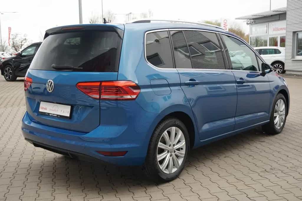 Volkswagen Touran 1.5 TSI DSG Highline LED Navi AHK Kamera 12/2019-photo-5