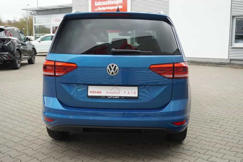 Volkswagen Touran 1.5 TSI DSG Highline LED Navi AHK Kamera 12/2019-photo-6