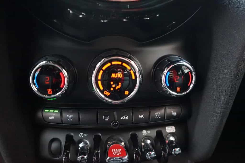 MINI Cooper 1.5 Chili LED Navi Sitzheizung PDC 09/2018-photo-13