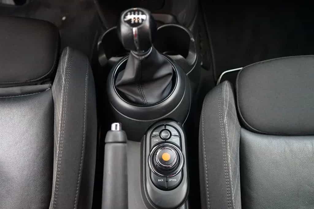 MINI Cooper 1.5 Chili LED Navi Sitzheizung PDC 09/2018-photo-16
