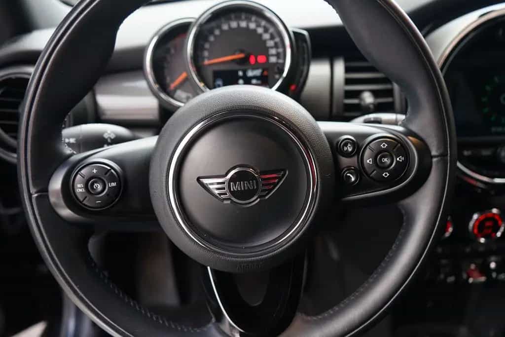MINI Cooper 1.5 Chili LED Navi Sitzheizung PDC 09/2018-photo-18