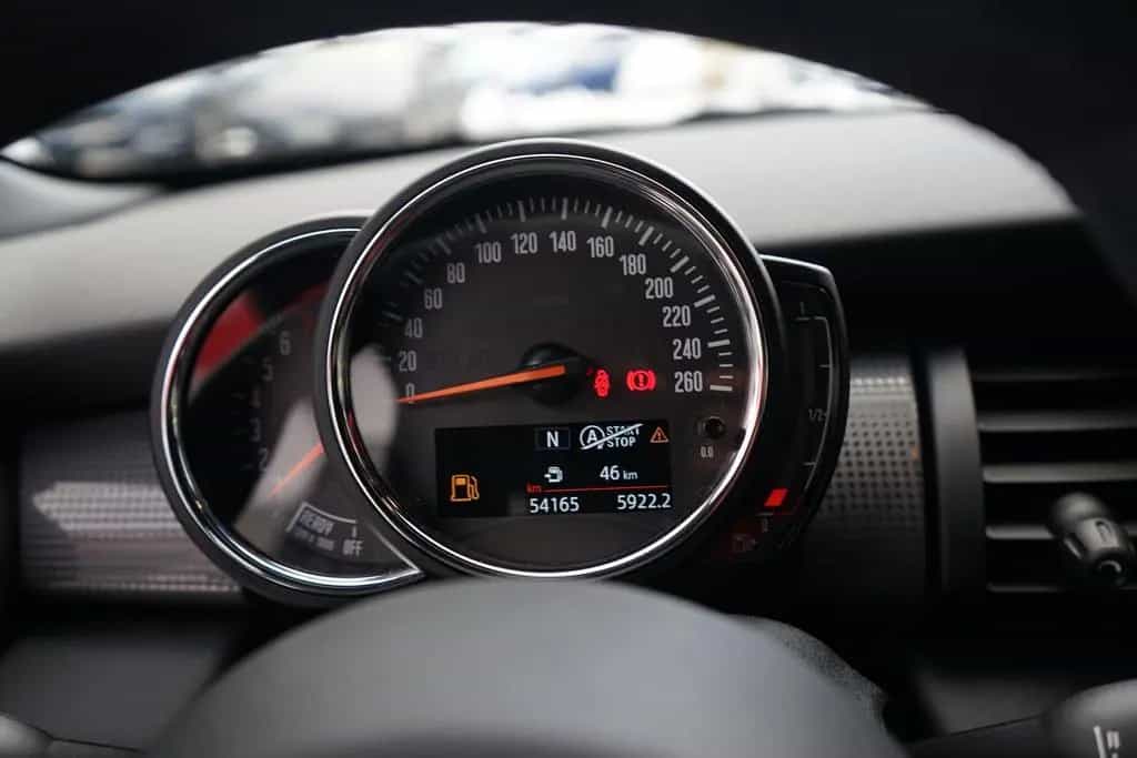 MINI Cooper 1.5 Chili LED Navi Sitzheizung PDC 09/2018-photo-21
