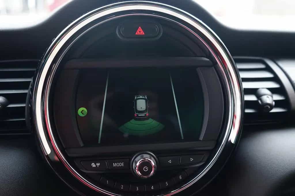 MINI Cooper 1.5 Chili LED Navi Sitzheizung PDC 09/2018-photo-23