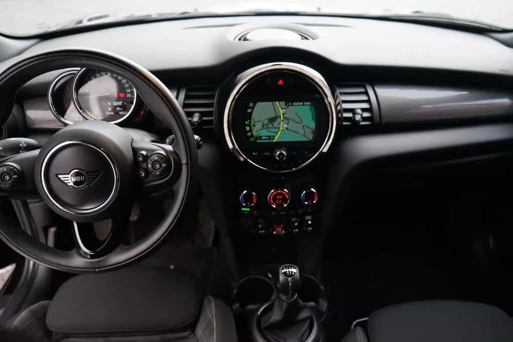 MINI Cooper 1.5 Chili LED Navi Sitzheizung PDC 09/2018-photo-8