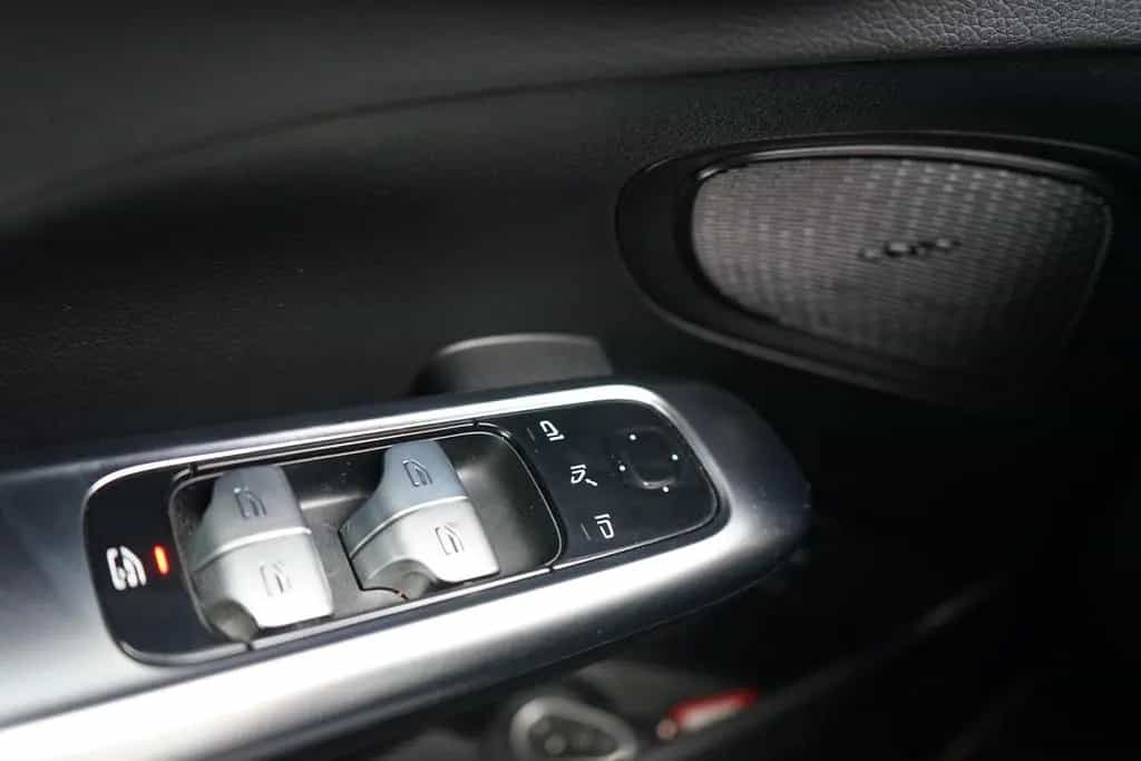 Mercedes-Benz C 200 C200 T Avantgarde LED Navi ACC Kamera AHK DAB 01/2022-photo-27
