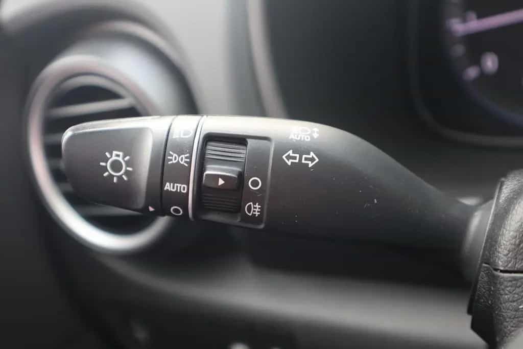 Hyundai KONA 1.0 T-GDI Trend 2WD LED Navi Kamera DAB USB 06/2019-photo-27