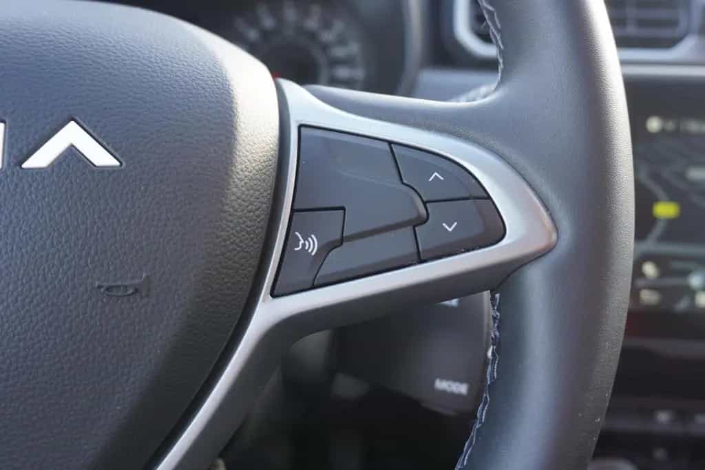 Dacia Duster II 1.3 TCE 360° Totwinkel Android Apple 08/2024-photo-13
