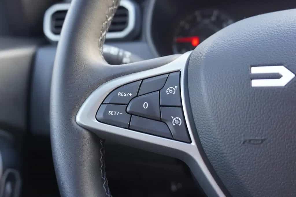 Dacia Duster II 1.3 TCE 360° Totwinkel Android Apple 08/2024-photo-14