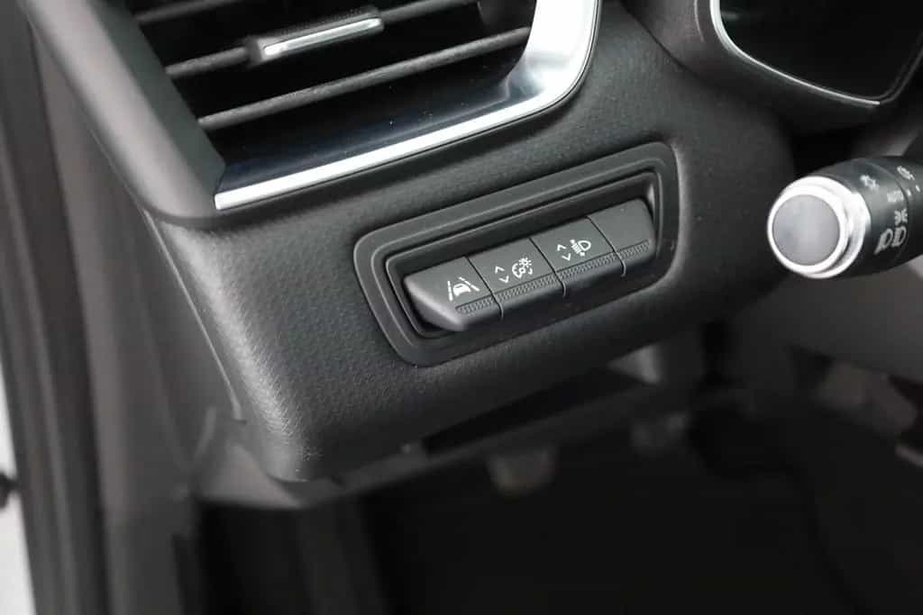 Renault Clio 1.0 TCE Intens VC LED Navi Sitzheizung DAB 10/2020-photo-19