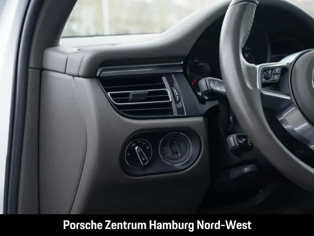 Porsche Macan Panorama PASM Servolenkung Plus 10/2021-photo-16