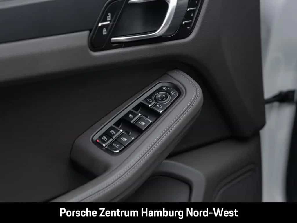 Porsche Macan Panorama PASM Servolenkung Plus 10/2021-photo-19