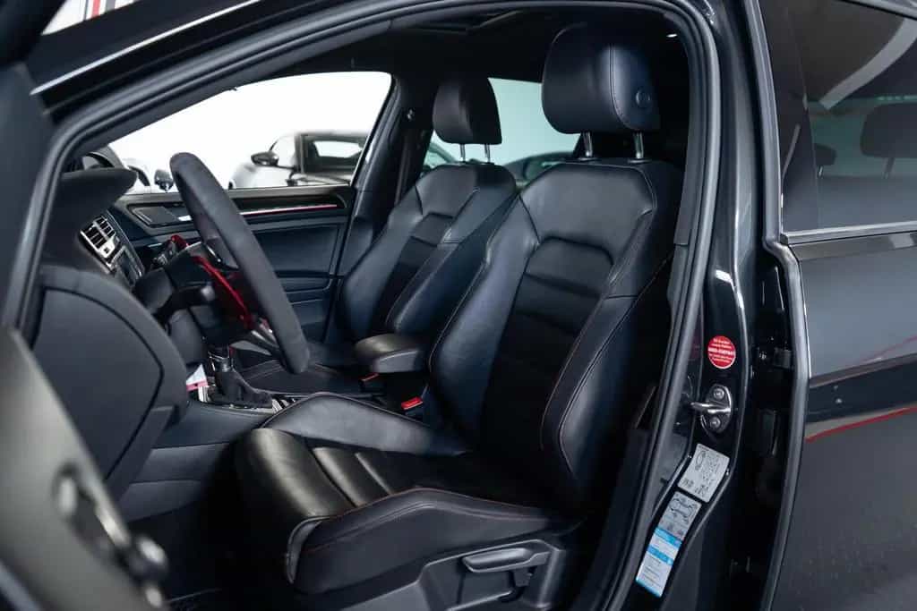 Volkswagen Golf 2.0 TSI GTI Clubsport PANO DYNAUDIO *KW* 05/2016-photo-12
