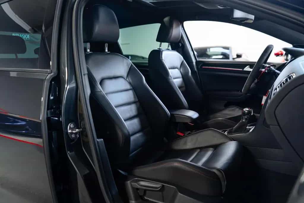 Volkswagen Golf 2.0 TSI GTI Clubsport PANO DYNAUDIO *KW* 05/2016-photo-14