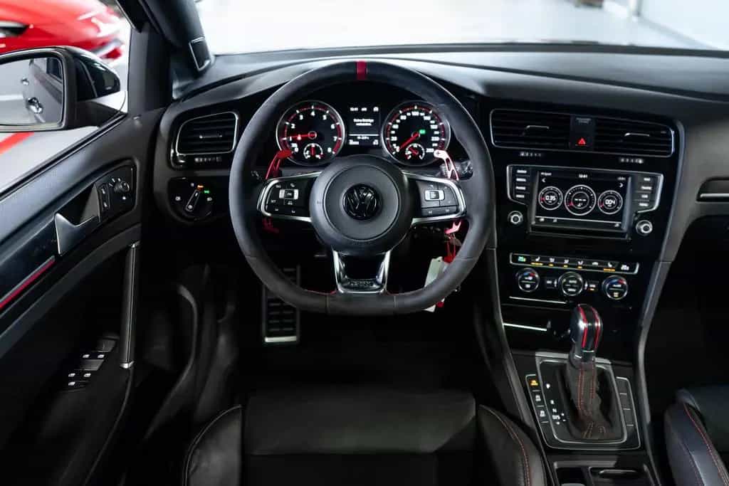 Volkswagen Golf 2.0 TSI GTI Clubsport PANO DYNAUDIO *KW* 05/2016-photo-15