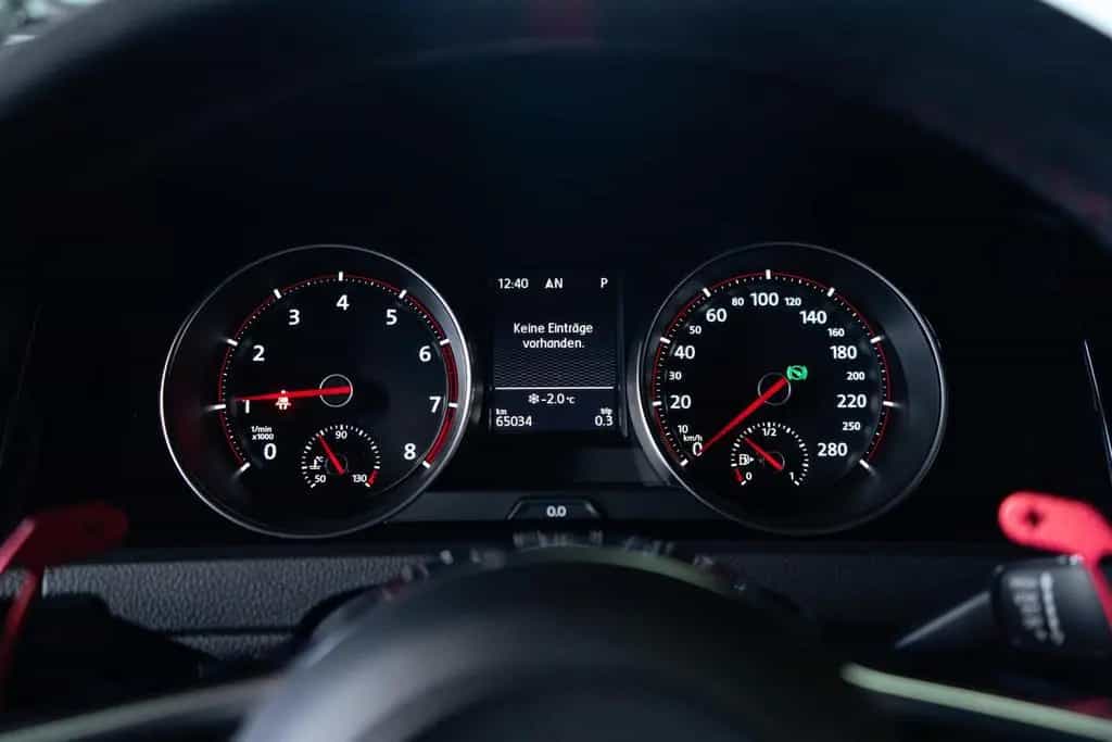 Volkswagen Golf 2.0 TSI GTI Clubsport PANO DYNAUDIO *KW* 05/2016-photo-16
