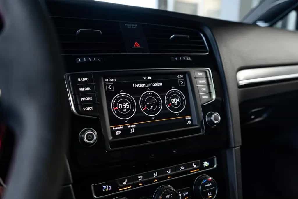 Volkswagen Golf 2.0 TSI GTI Clubsport PANO DYNAUDIO *KW* 05/2016-photo-17
