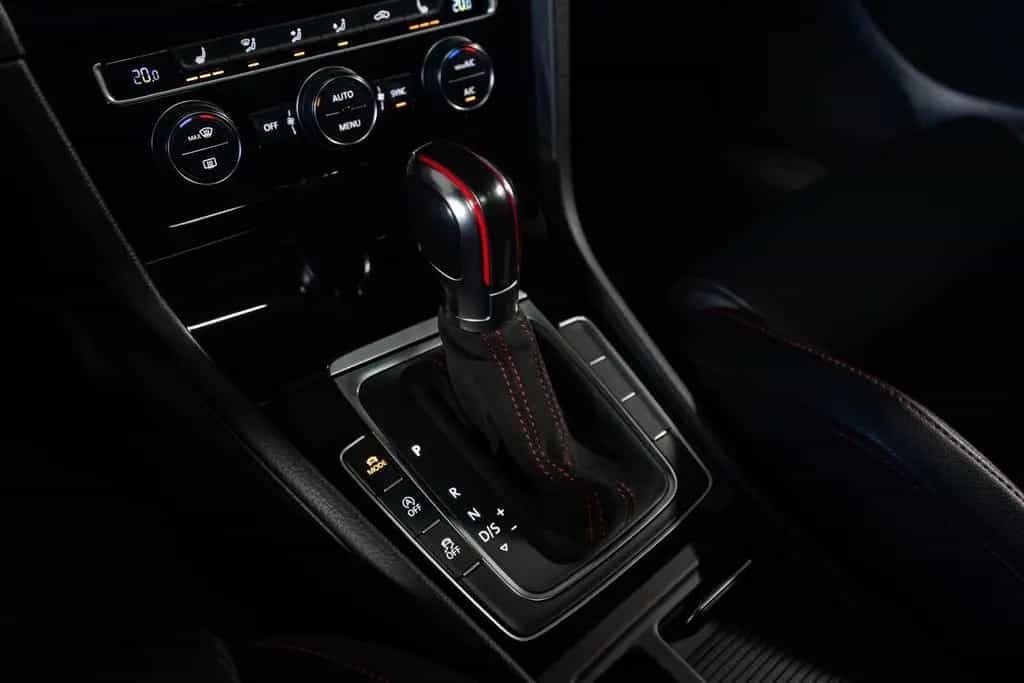 Volkswagen Golf 2.0 TSI GTI Clubsport PANO DYNAUDIO *KW* 05/2016-photo-19