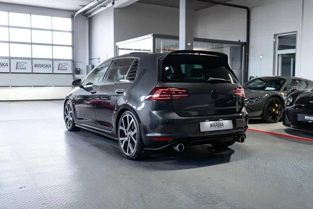 Volkswagen Golf 2.0 TSI GTI Clubsport PANO DYNAUDIO *KW* 05/2016-photo-9