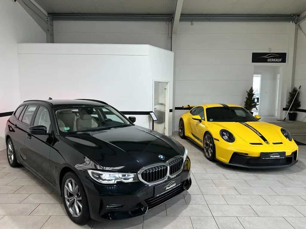 BMW 3 Series 320d xDrive Touring Sport Line Aut. Navi*Leder* 06/2021-photo-0