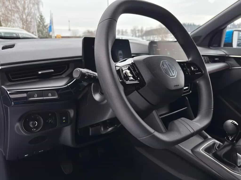 MG MG3 1.5 T 85 kW Comfort NAVI RFK TEMP 7J GAR.!!! 10/2025-photo-14