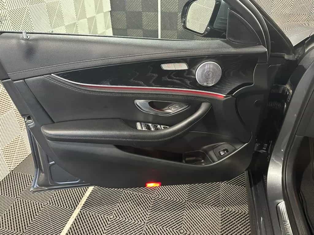 Mercedes-Benz E-Class 200 T*AMG*360°-MULTIBEAM-BURMESTER-ST.HZ-ACC 08/2018-photo-20