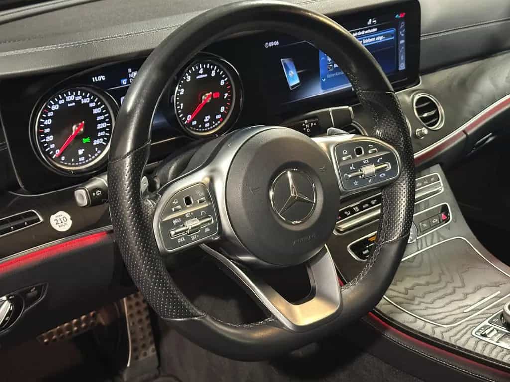 Mercedes-Benz E-Class 200 T*AMG*360°-MULTIBEAM-BURMESTER-ST.HZ-ACC 08/2018-photo-32