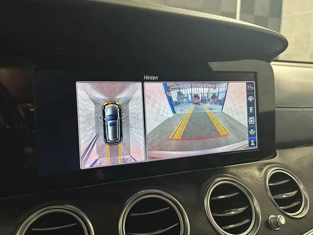 Mercedes-Benz E-Class 200 T*AMG*360°-MULTIBEAM-BURMESTER-ST.HZ-ACC 08/2018-photo-36