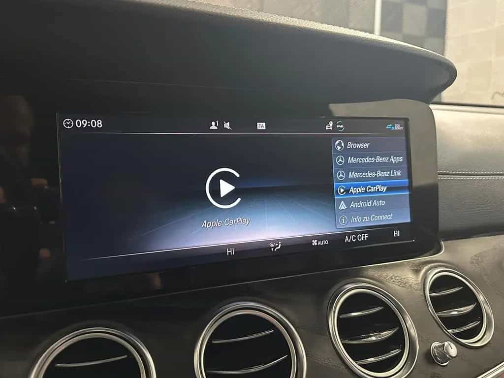 Mercedes-Benz E-Class 200 T*AMG*360°-MULTIBEAM-BURMESTER-ST.HZ-ACC 08/2018-photo-37
