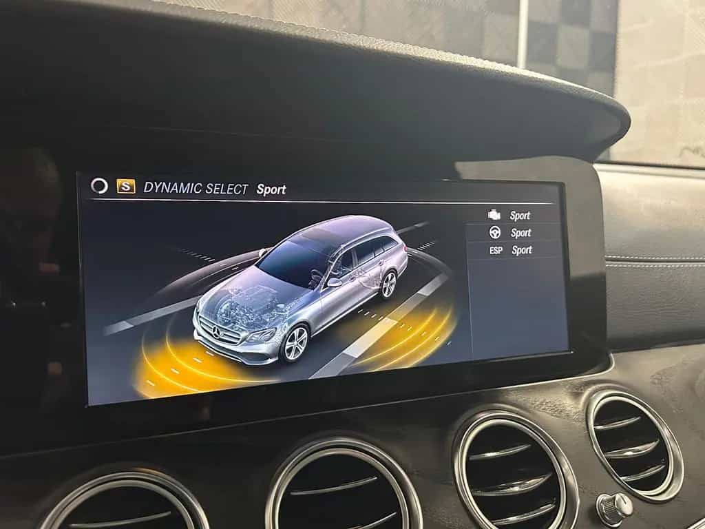 Mercedes-Benz E-Class 200 T*AMG*360°-MULTIBEAM-BURMESTER-ST.HZ-ACC 08/2018-photo-40