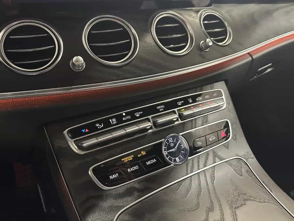 Mercedes-Benz E-Class 200 T*AMG*360°-MULTIBEAM-BURMESTER-ST.HZ-ACC 08/2018-photo-41