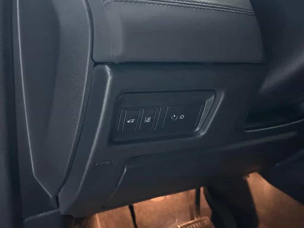 Land Rover Discovery Sport 4x4+Navi+Kamera+Meridian+AHK 12/2018-photo-11