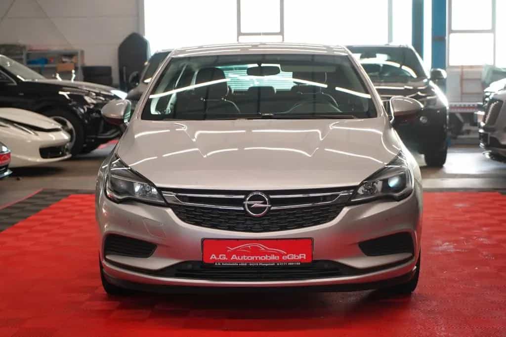 Opel Astra K 1.0 EcoTec Lim. Klima*Sitzh*Tempomat*PDC 01/2018-photo-1