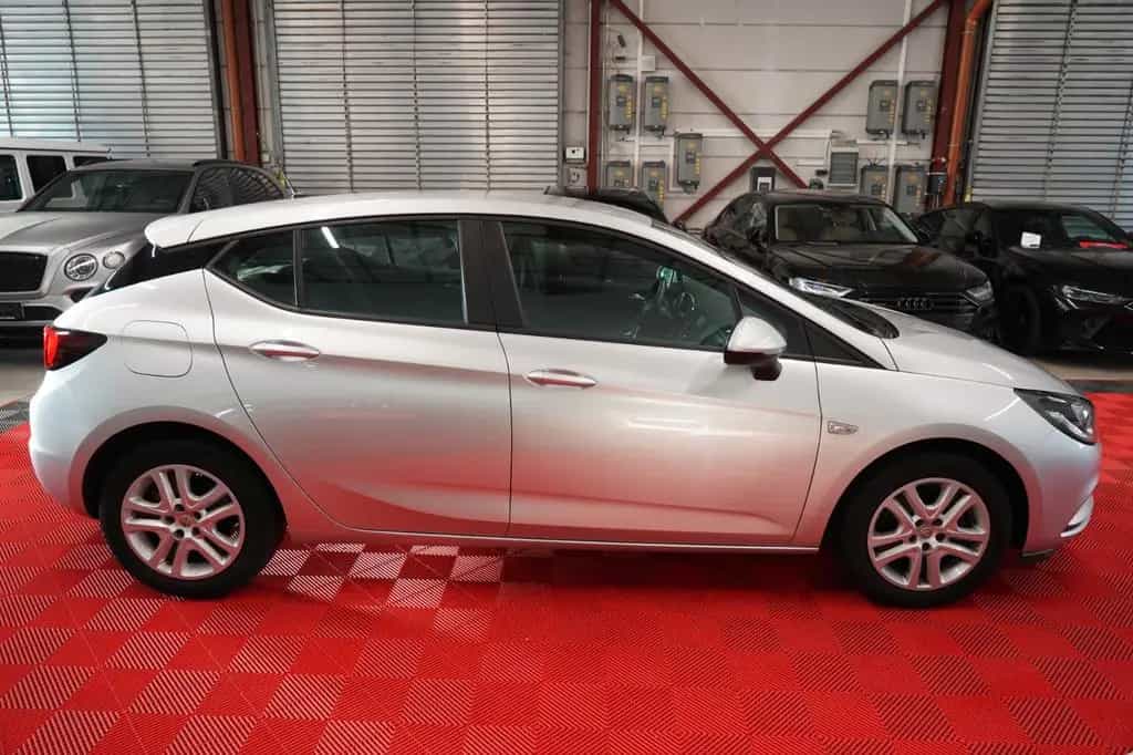 Opel Astra K 1.0 EcoTec Lim. Klima*Sitzh*Tempomat*PDC 01/2018-photo-3