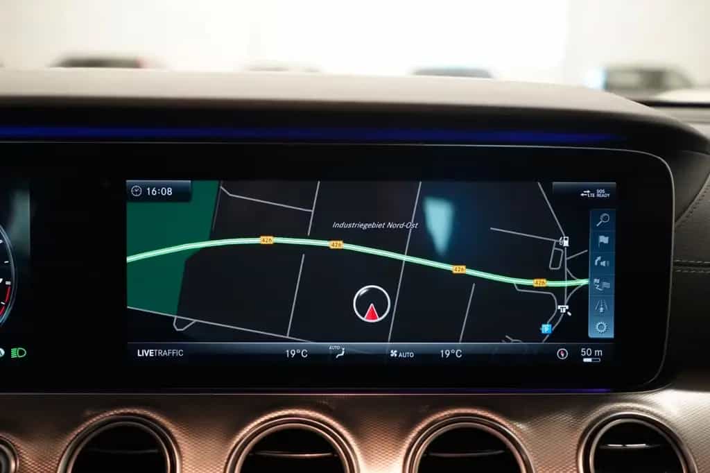 Mercedes-Benz E-Class T. 4Matic *Unfallfrei*LED*Acc*Head-Up* 12/2017-photo-27