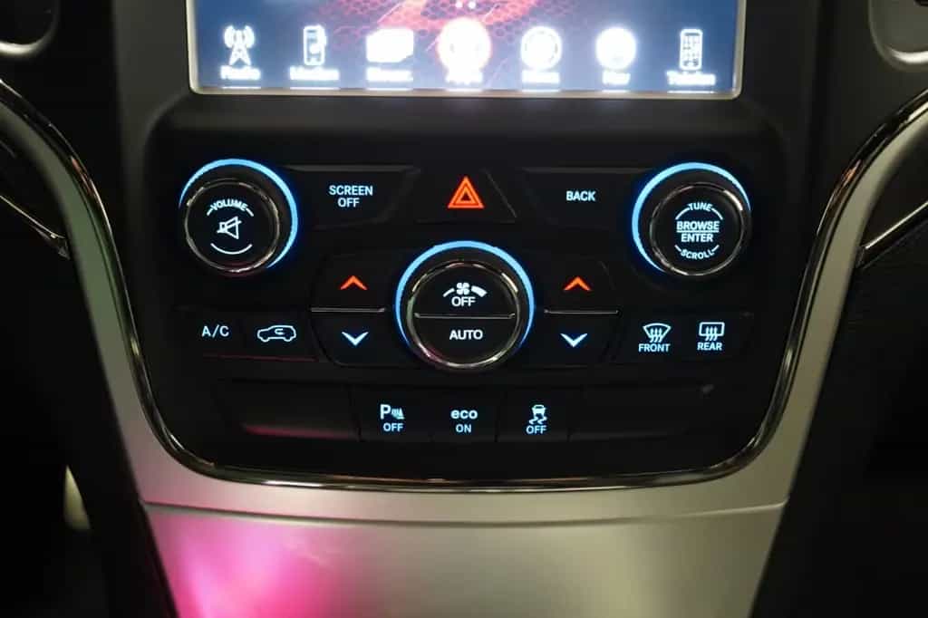 Jeep Grand Cherokee 6.4 V8 HEMI SRT*1Hand*AHK* 10/2016-photo-30