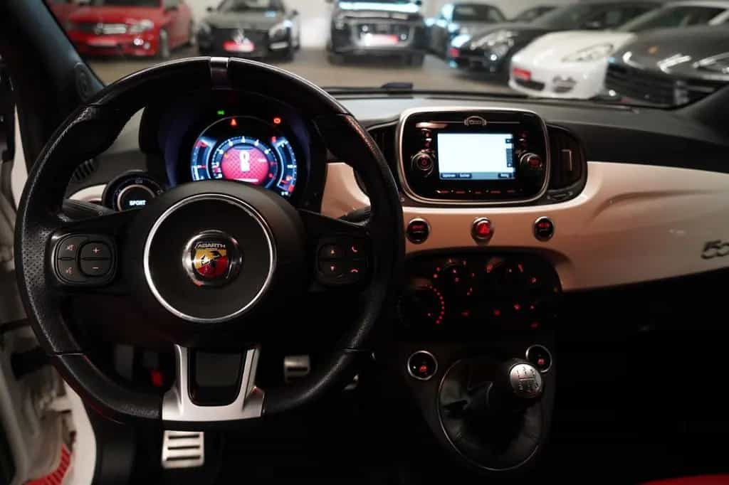 Abarth Cabrio 595 1.4 Turbo Wenig-Km*Bi-Xenon*Navi* 11/2016-photo-16