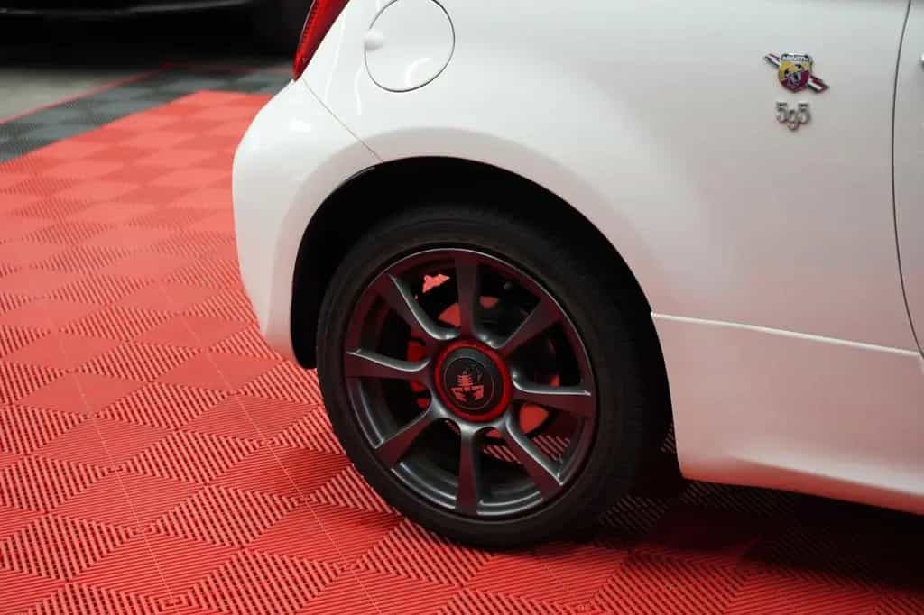 Abarth Cabrio 595 1.4 Turbo Wenig-Km*Bi-Xenon*Navi* 11/2016-photo-4