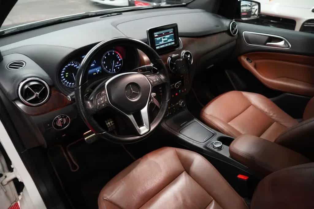 Mercedes-Benz B-Class 180 Aut. 7G Tronic Bi-Xenon*Panorama*AHK* 07/2013-photo-11