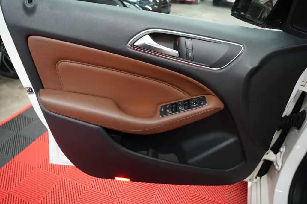 Mercedes-Benz B-Class 180 Aut. 7G Tronic Bi-Xenon*Panorama*AHK* 07/2013-photo-15