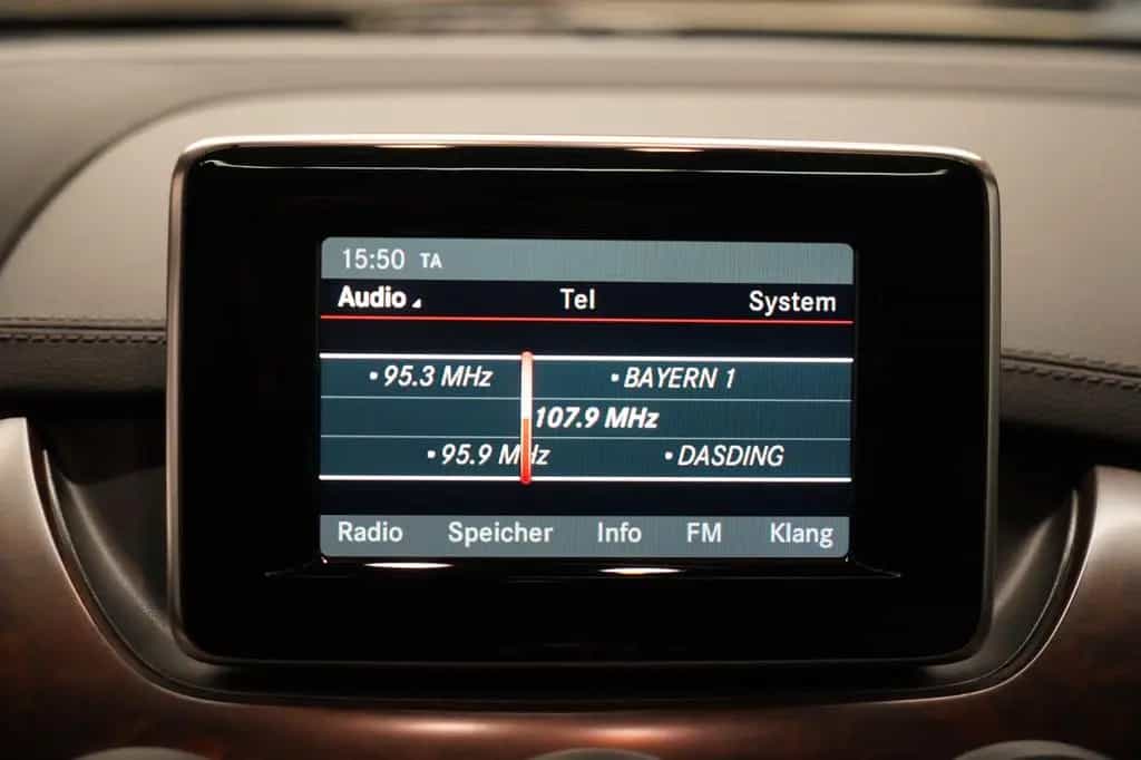 Mercedes-Benz B-Class 180 Aut. 7G Tronic Bi-Xenon*Panorama*AHK* 07/2013-photo-22