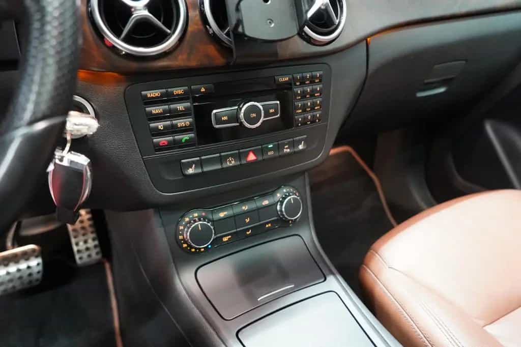 Mercedes-Benz B-Class 180 Aut. 7G Tronic Bi-Xenon*Panorama*AHK* 07/2013-photo-23