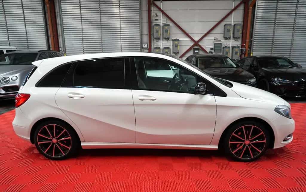 Mercedes-Benz B-Class 180 Aut. 7G Tronic Bi-Xenon*Panorama*AHK* 07/2013-photo-2